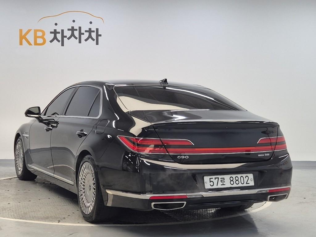 Genesis G90 Prestige 3.8 GDi AWD 3