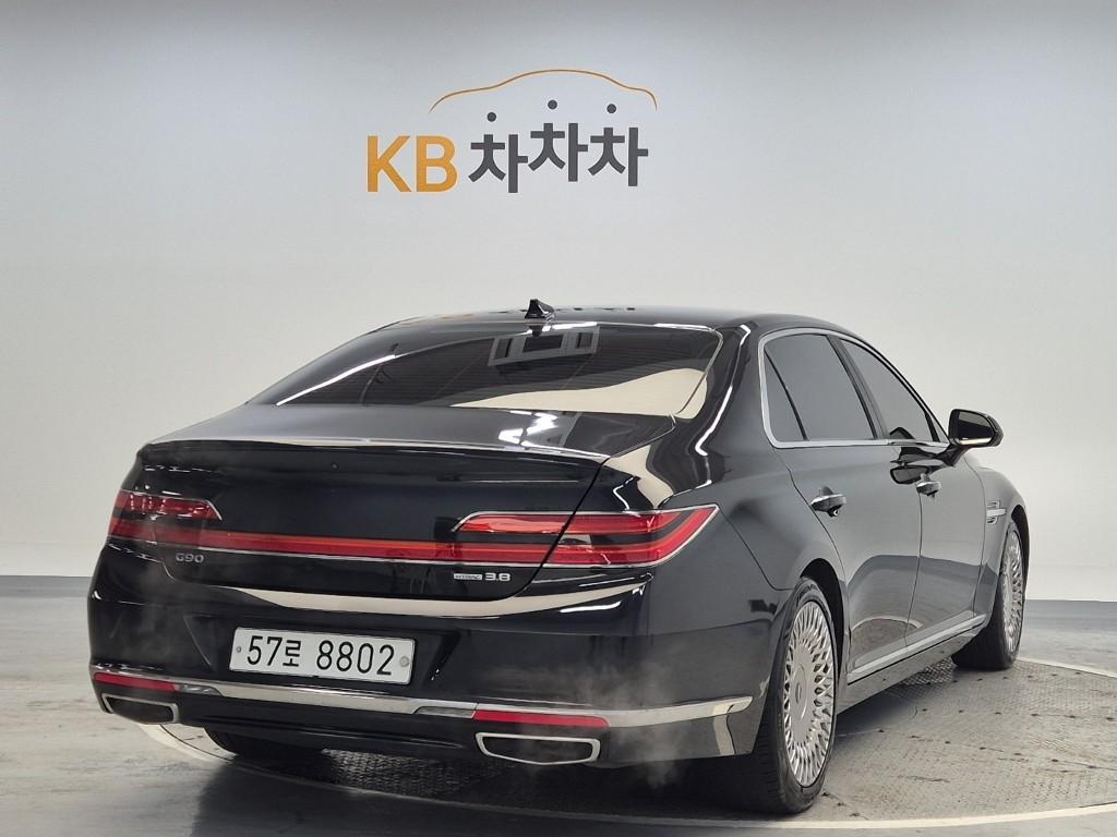 Genesis G90 Prestige 3.8 GDi AWD 4