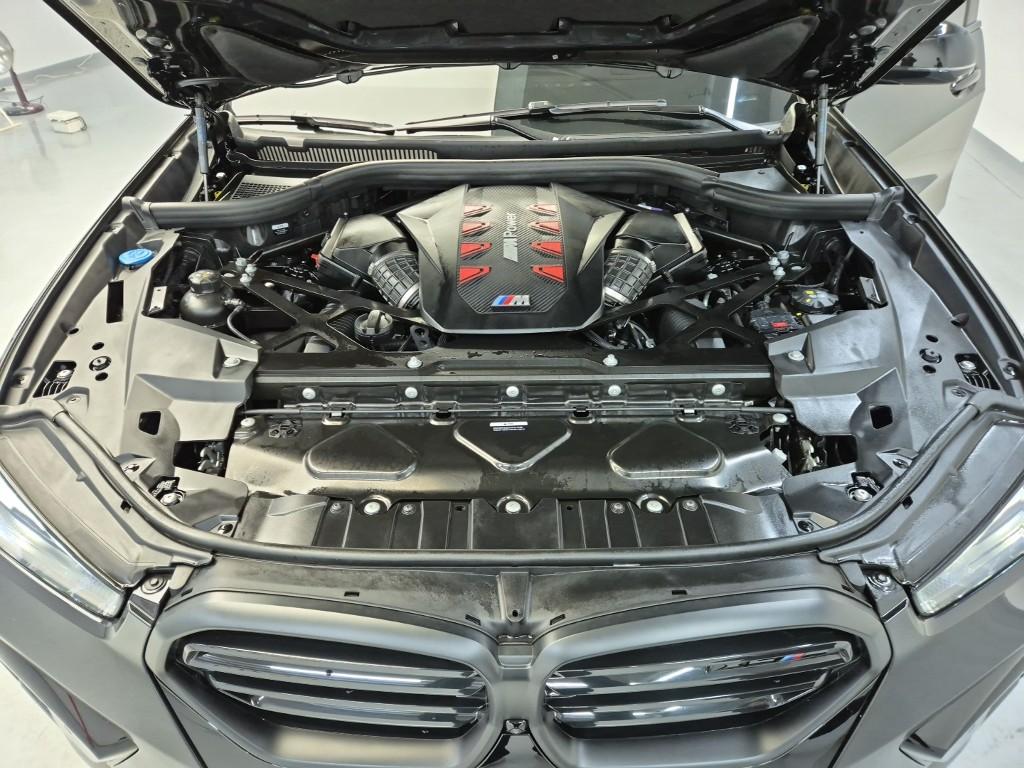 BMW X5M Competition 6