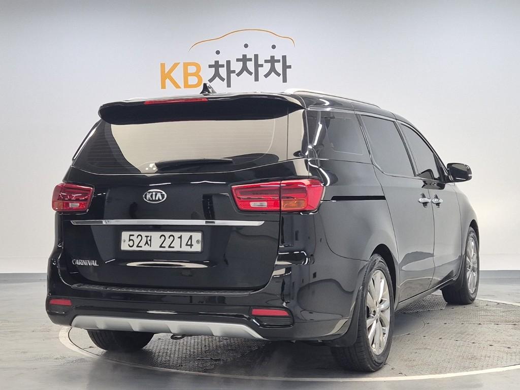 Kia Carnival 2019 photo 3