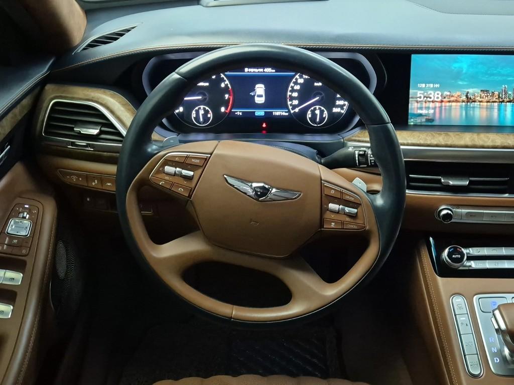 Genesis G90 5.0L GDi AWD 10