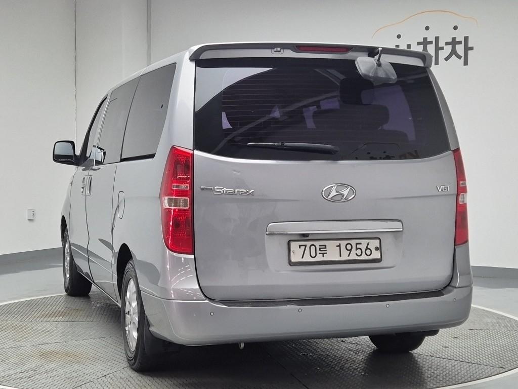 Hyundai Starex Grand CVX Luxury 2.5 VGT/ WGT Wagon 3