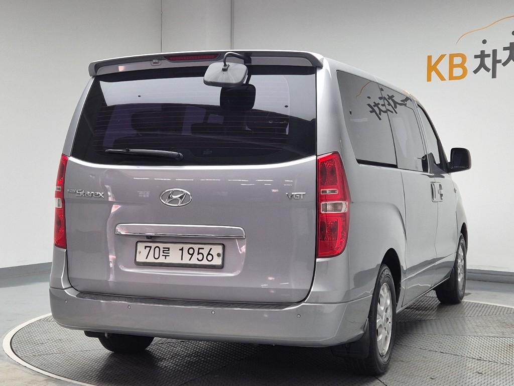 Hyundai Starex Grand CVX Luxury 2.5 VGT/ WGT Wagon 4