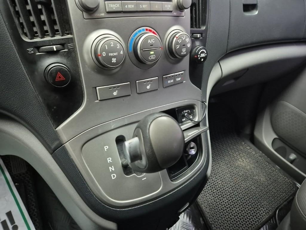 Hyundai Starex Grand CVX Luxury 2.5 VGT/ WGT Wagon 9