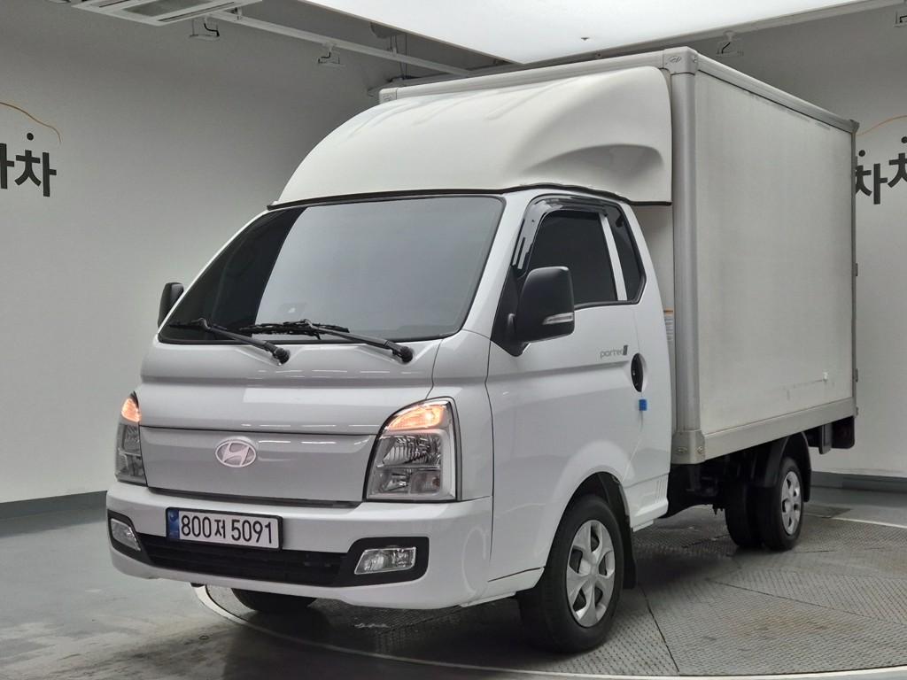 Hyundai Porter II Long Wheelbase Modern LPG 2.5 Turbo Long Wheelbase Super Cab