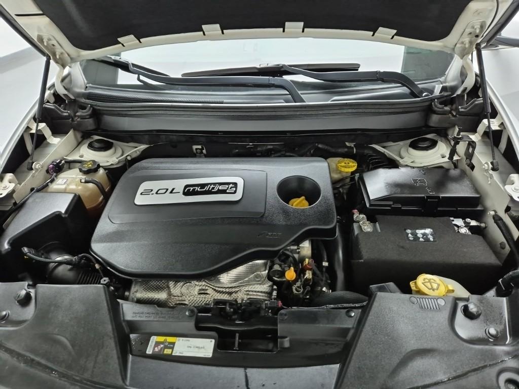 Jeep Cherokee KL Longitude 2.0 Longitude AWD 6