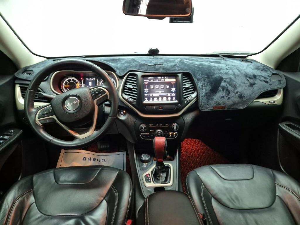 Jeep Cherokee KL Longitude 2.0 Longitude AWD 8