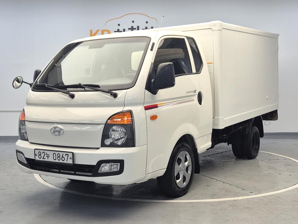 Hyundai Porter II Low Fixed Floor Long Wheelbase Super Cab 2