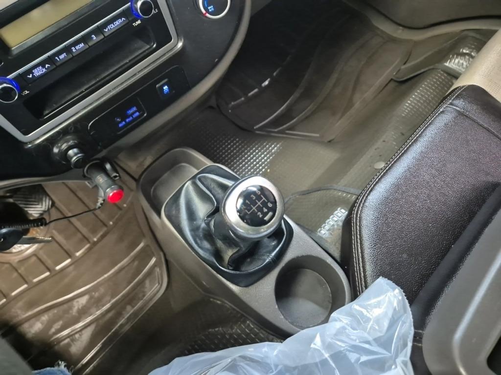 Hyundai Porter II Low Fixed Floor Long Wheelbase Super Cab 9