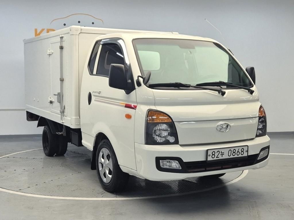 Hyundai Porter II Low Fixed Floor Long Wheelbase Super Cab 5