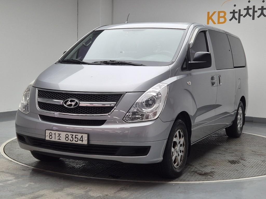 Hyundai Starex Grand CVX Deluxe 2.5 VGT/ WGT 5 Van