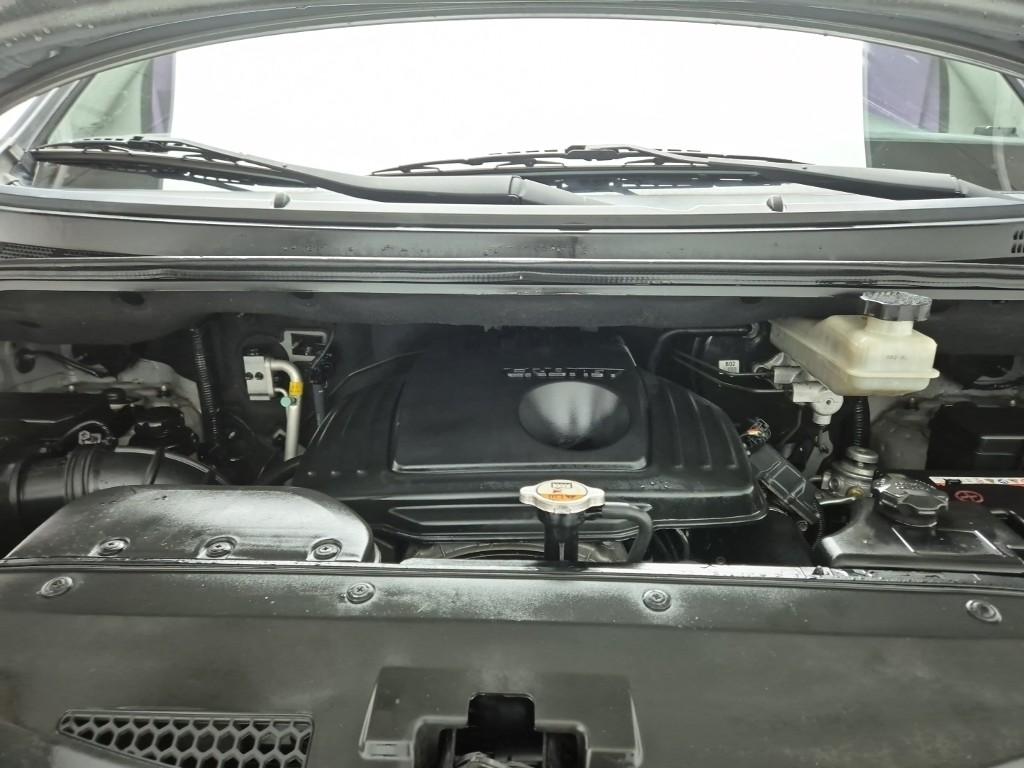 Hyundai Starex Grand CVX Deluxe 2.5 VGT/ WGT 5 Van 6