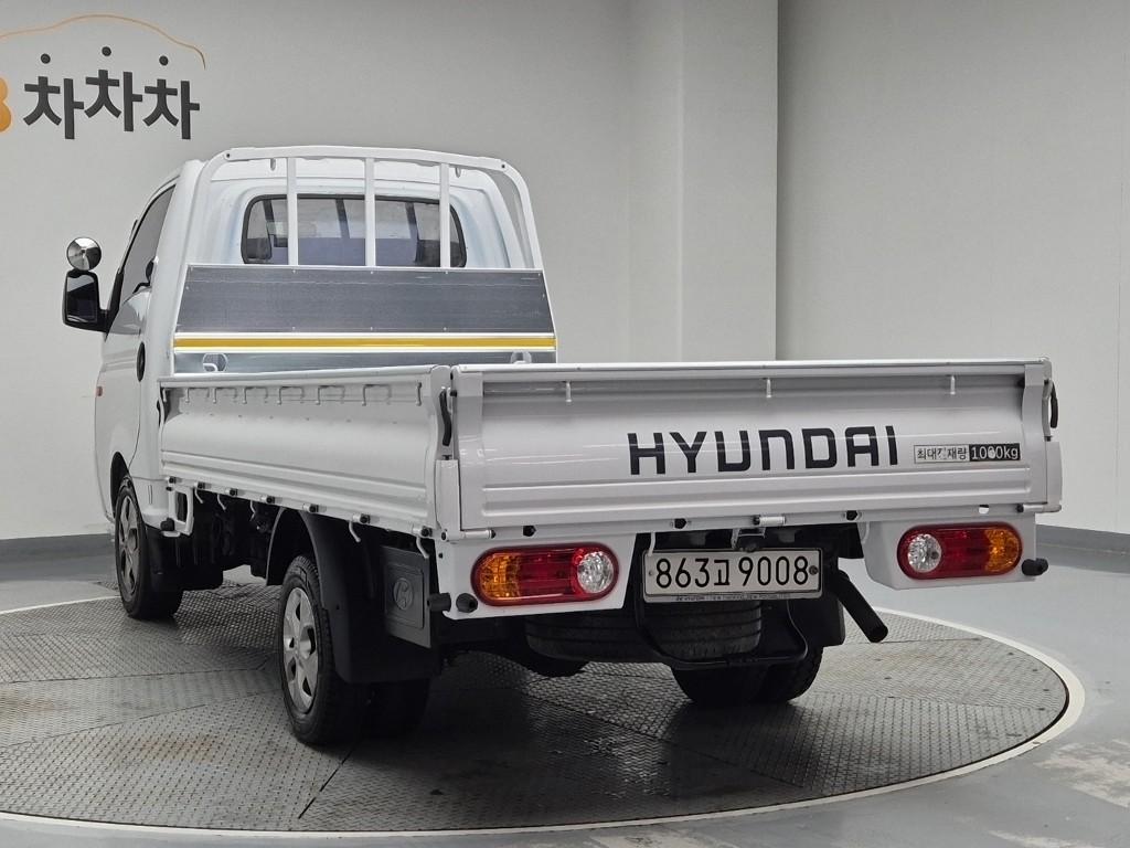 Hyundai Porter II Standard Cab High Fixed Floor Long Wheelbase Standard Cab 3
