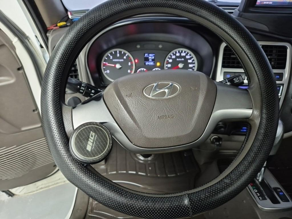 Hyundai Porter II Standard Cab High Fixed Floor Long Wheelbase Standard Cab 9