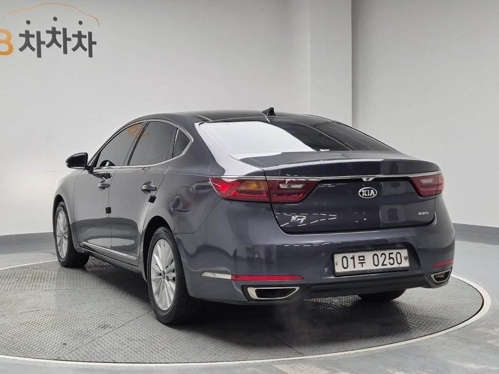 Kia K7 2016 photo 2