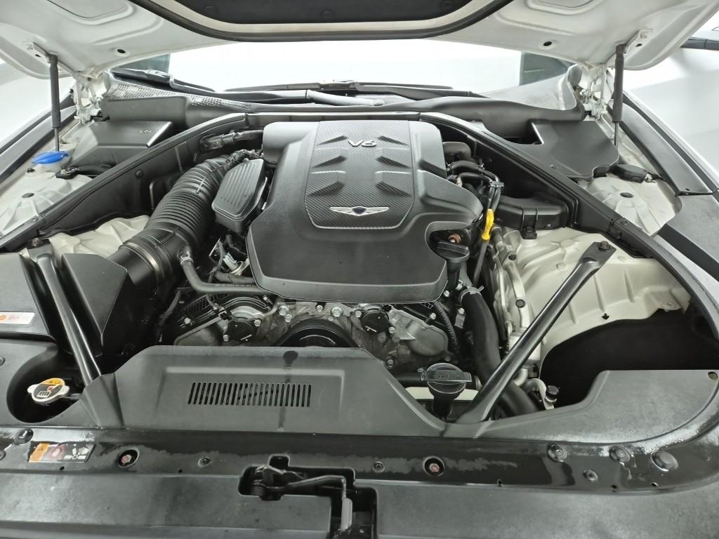 Genesis G80 2018 photo 5