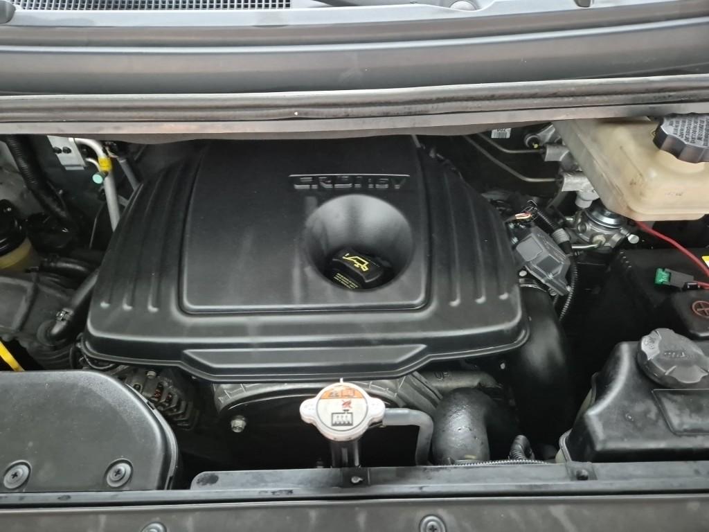 Hyundai Starex Grand CVX Luxury 2.5 VGT/ WGT 5 Van 6