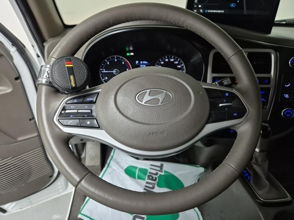 Hyundai Porter II LPG Manual LPG Wing body Manual Long Wheelbase Super Cab 9