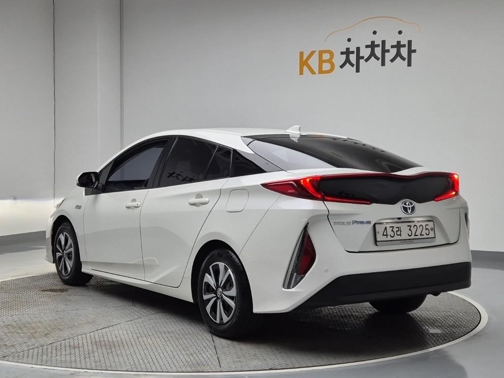 TOYOTA Prius Prime 1.8 Hybrid