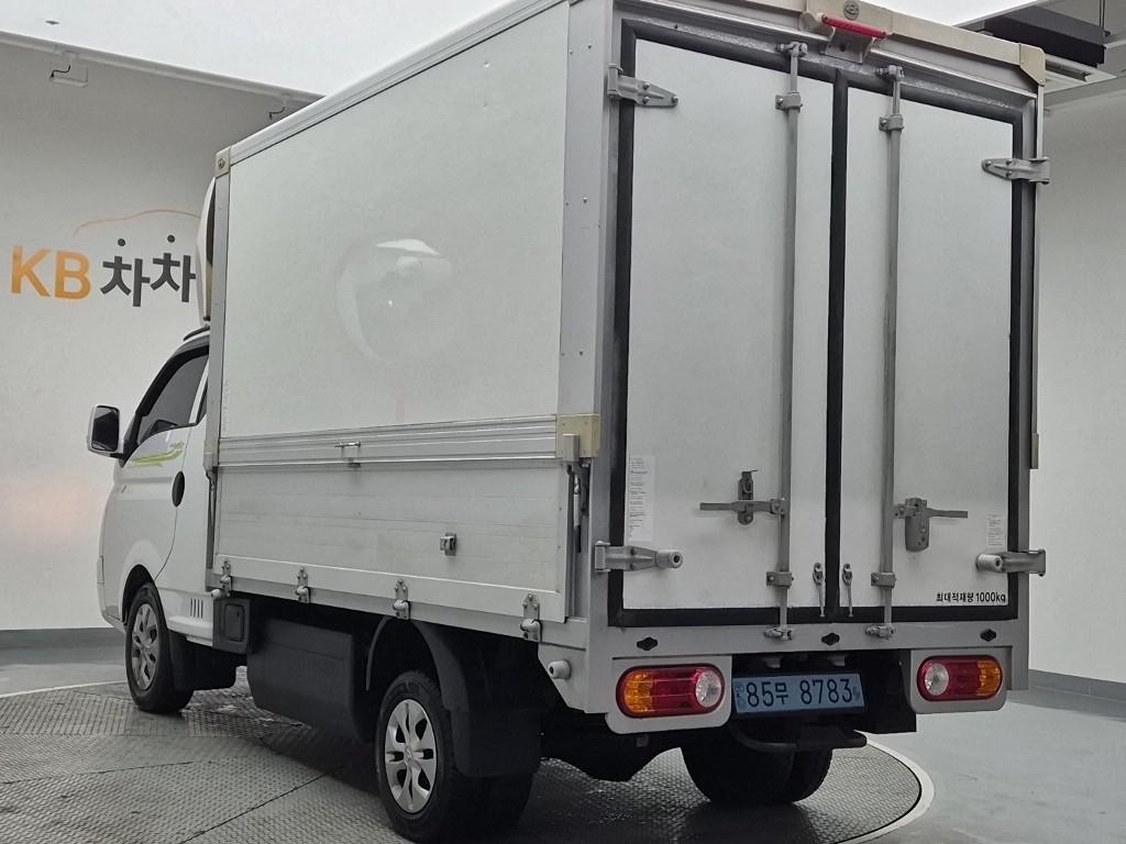 Hyundai Porter II Electric Wing body Long Wheelbase Super Cab 3