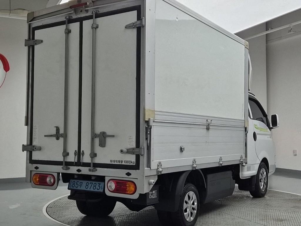 Hyundai Porter II Electric Wing body Long Wheelbase Super Cab 4