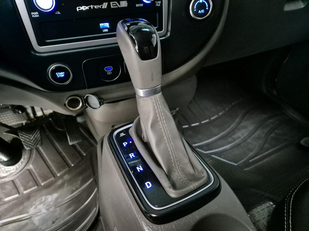 Hyundai Porter II Electric Wing body Long Wheelbase Super Cab 8