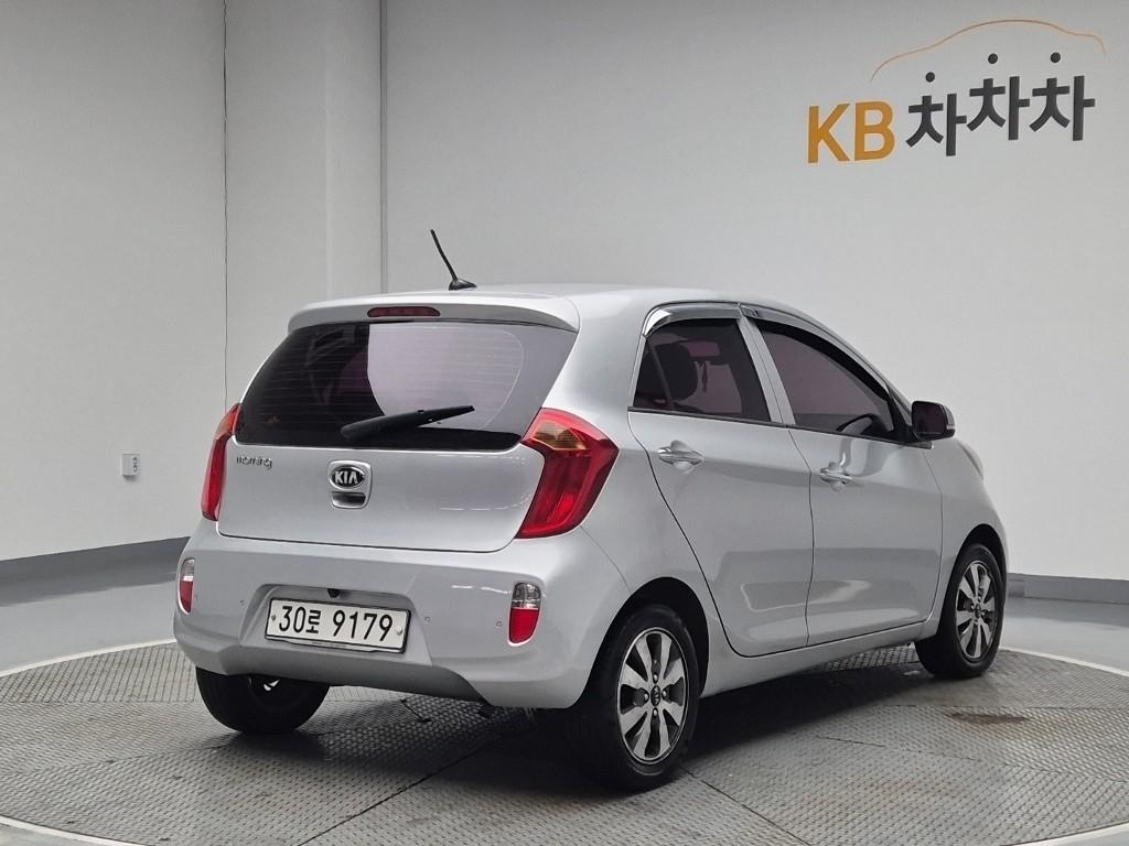 Kia Morning Deluxe Special 1.0 Gasoline 4