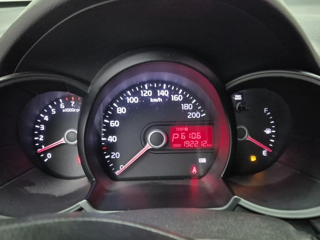 Kia Morning Deluxe Special 1.0 Gasoline 7