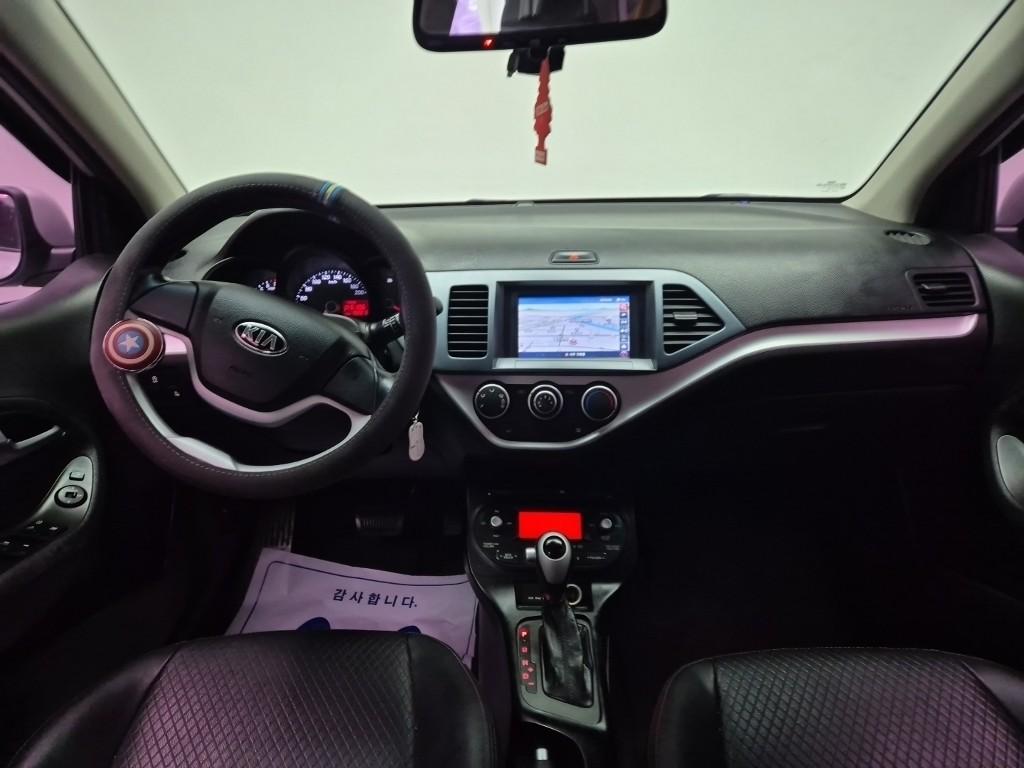 Kia Morning Deluxe Special 1.0 Gasoline 8