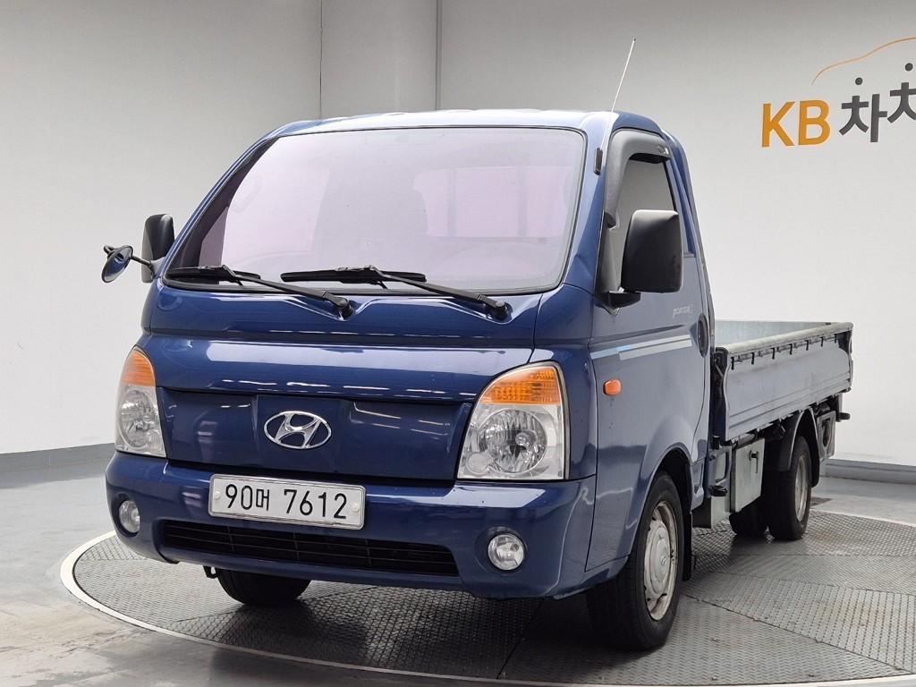 Hyundai Porter II Long Wheelbase Deluxe Long Wheelbase Standard Cab