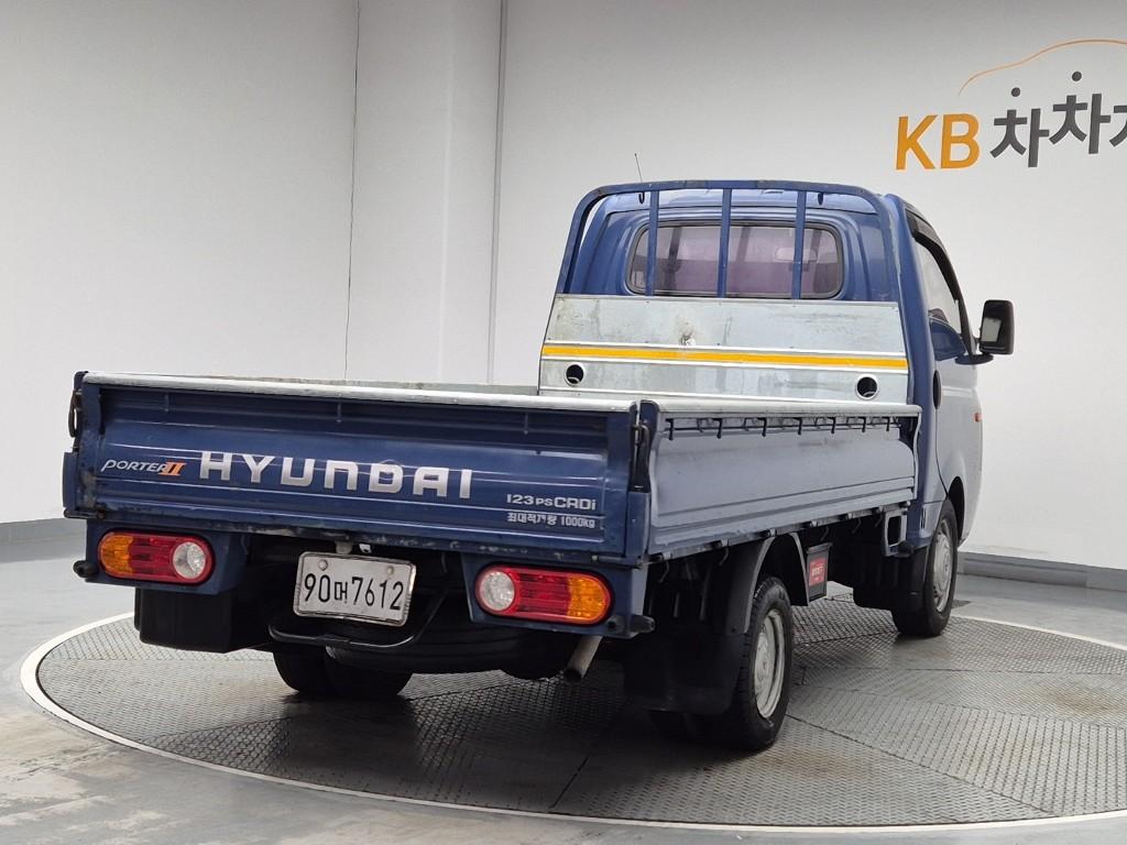 Hyundai Porter II Long Wheelbase Deluxe Long Wheelbase Standard Cab 4