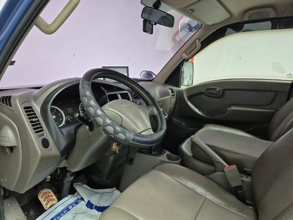 Hyundai Porter II Long Wheelbase Deluxe Long Wheelbase Standard Cab 7