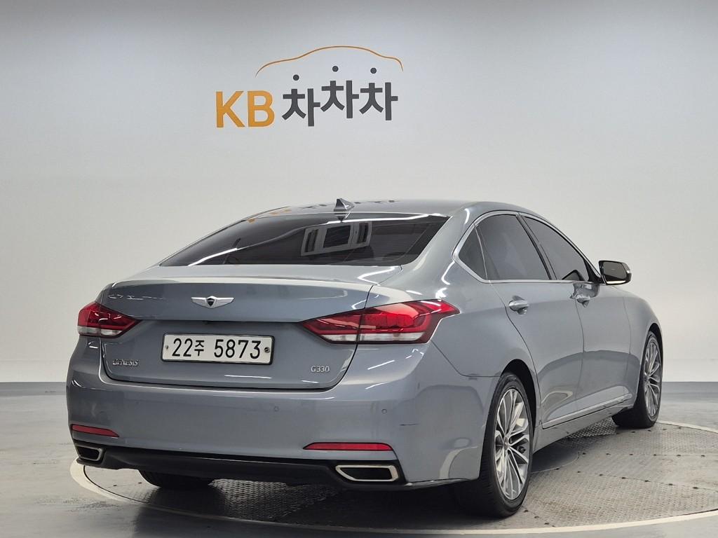 Genesis G80 2015 photo 3
