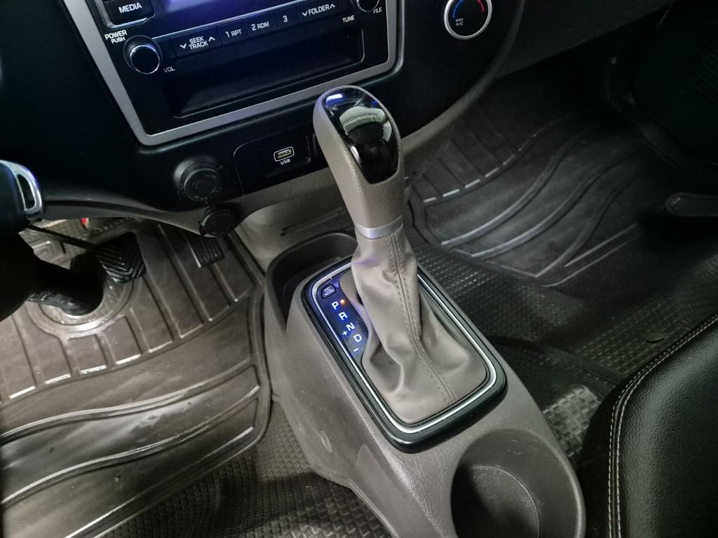 Hyundai Porter II Super Cab Fixed Floor Long Wheelbase Super Cab 8