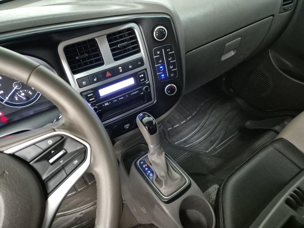 Hyundai Porter II Super Cab Fixed Floor Long Wheelbase Super Cab 10