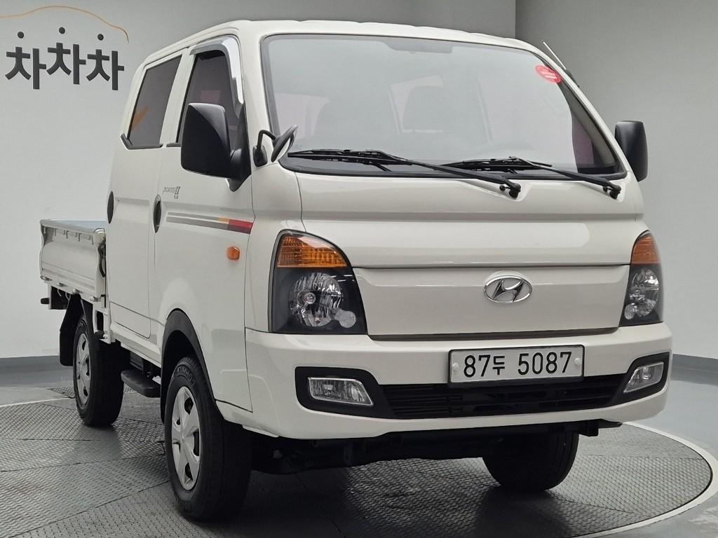 Hyundai Porter II Long Wheelbase Plus Long Wheelbase Double Cab 4WD 5