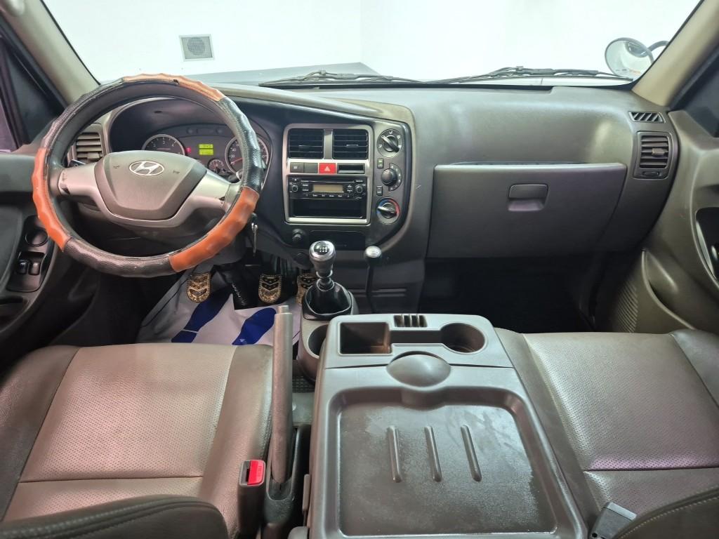 Hyundai Porter II Long Wheelbase Plus Long Wheelbase Double Cab 4WD 7