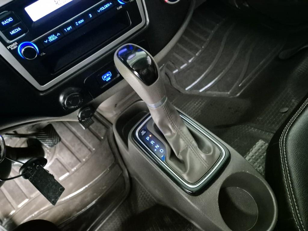 Hyundai Porter II Super Cab High Fixed Floor Long Wheelbase Super Cab 8