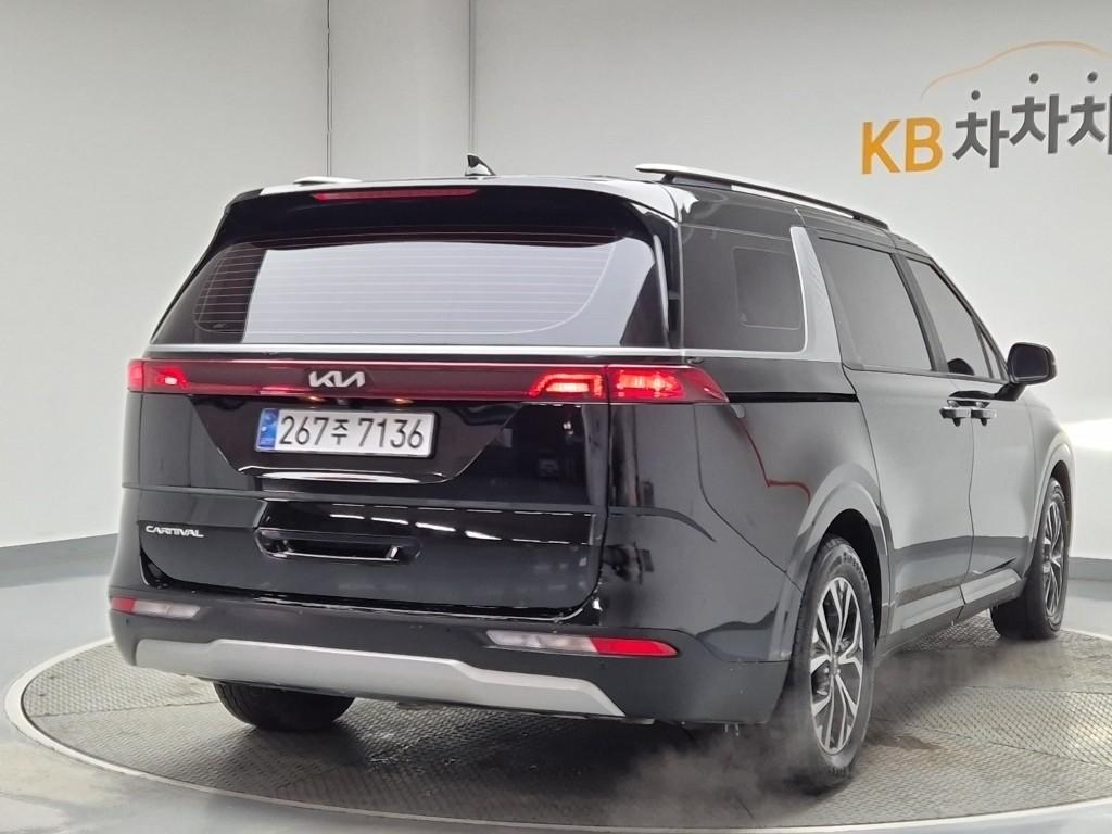 Kia Carnival 2022 photo 3