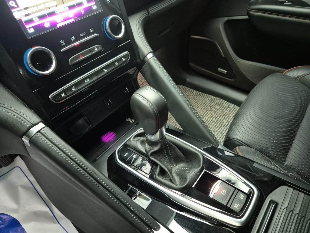 Renault QM6 Samsung Premier 2.0 GDe 9