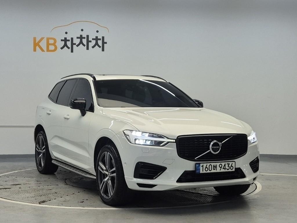 Volvo XC60 R Design T8 AWD 5