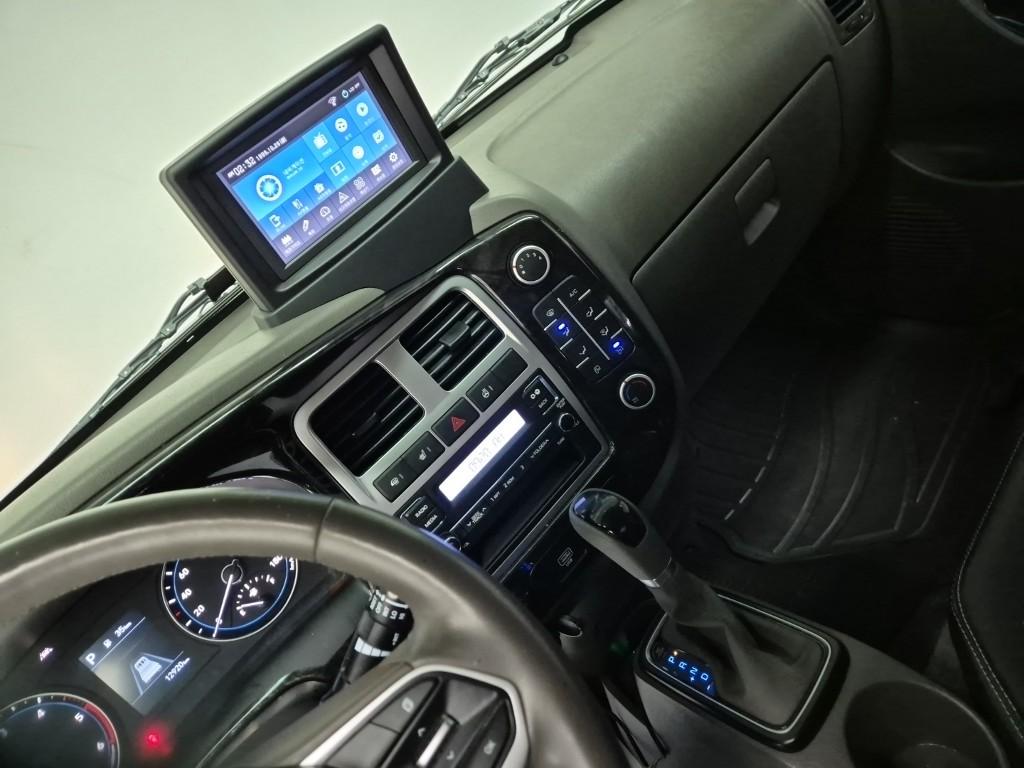 Hyundai Porter II Long Wheelbase Smart Long Wheelbase Double Cab 10