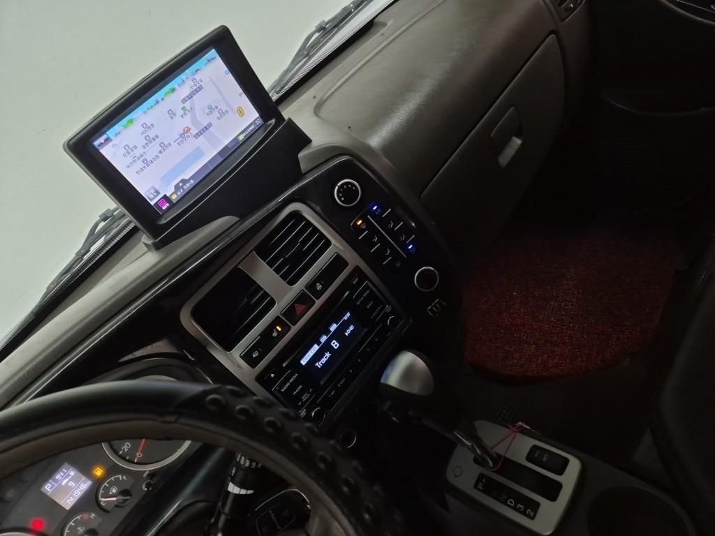 Hyundai Porter II Long Wheelbase Modern Long Wheelbase Double Cab 10