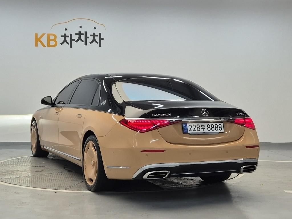 Maybach S-Class Virgil Abloh Edition S680 4 Matic 3