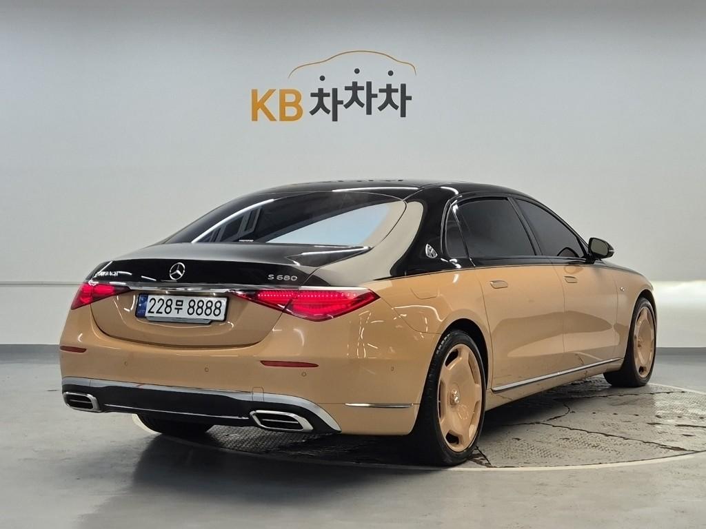 Maybach S-Class Virgil Abloh Edition S680 4 Matic 4