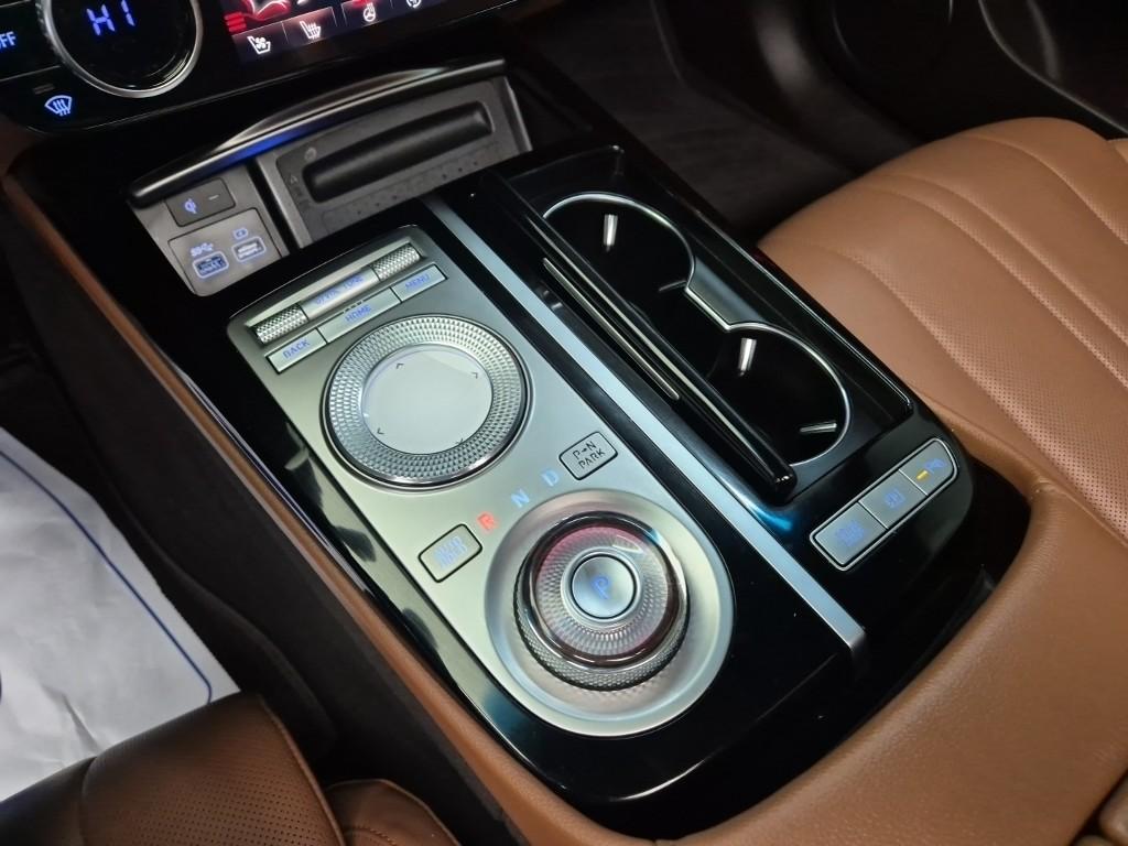 Genesis G80 The Base Type Gasoline 2.5 Turbo AWD 9