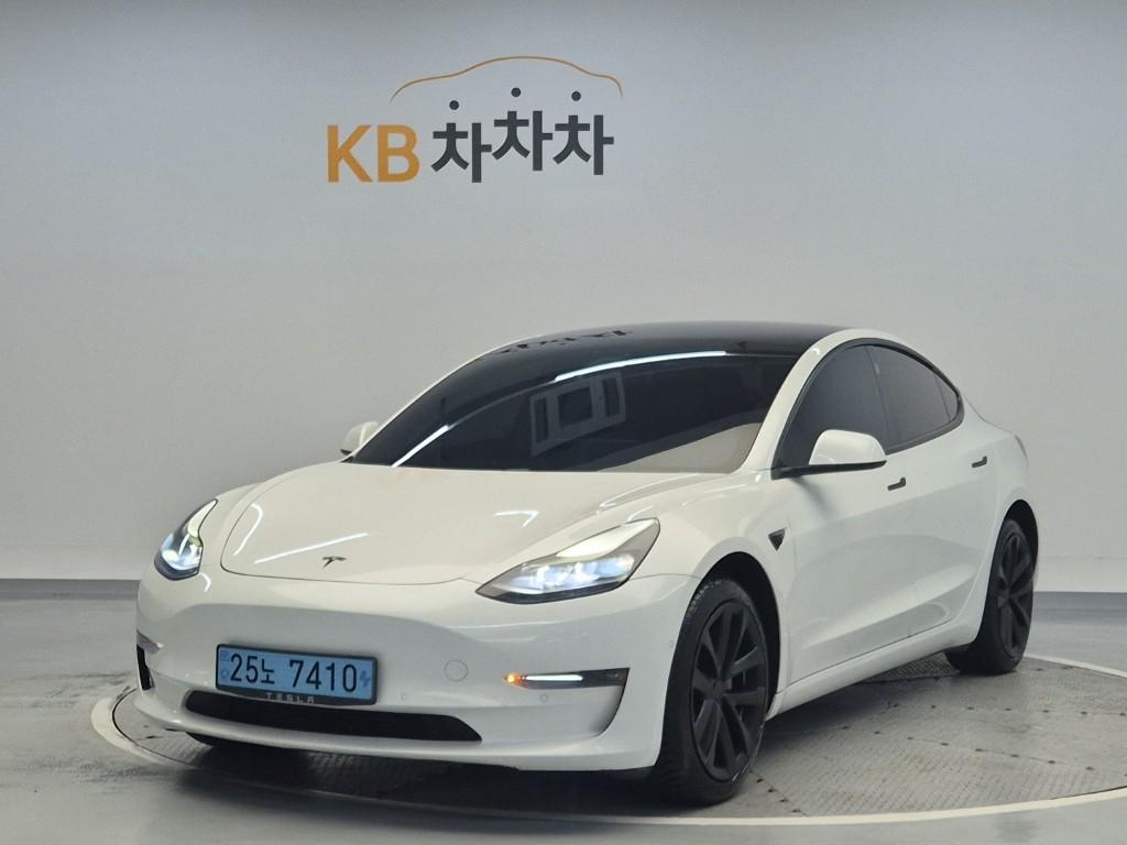 Tesla Model 3 EV AWD
