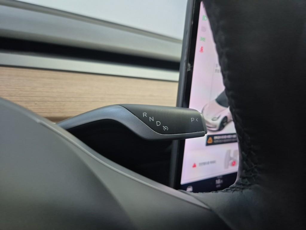 Tesla Model 3 EV AWD