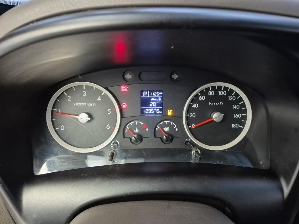 Hyundai Porter II Super Cab Fixed Floor Long Wheelbase Super Cab 6