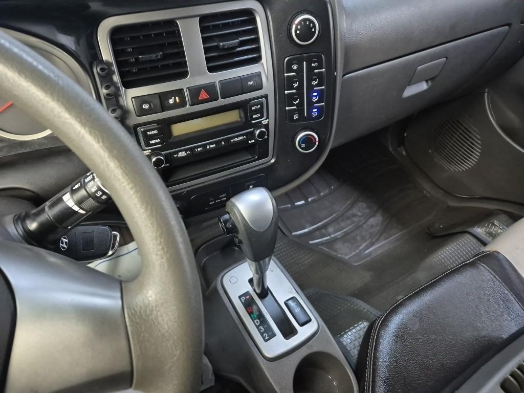 Hyundai Porter II Super Cab Fixed Floor Long Wheelbase Super Cab 10